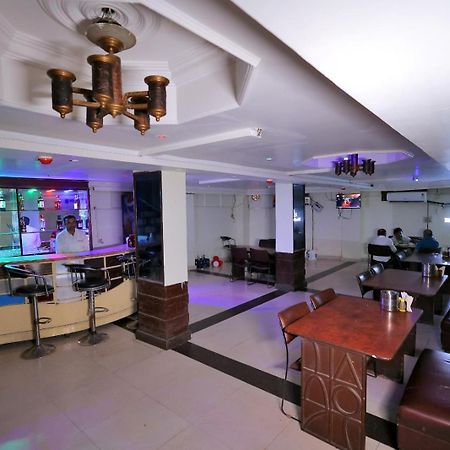 Hotel Paradise Kánpur Kültér fotó